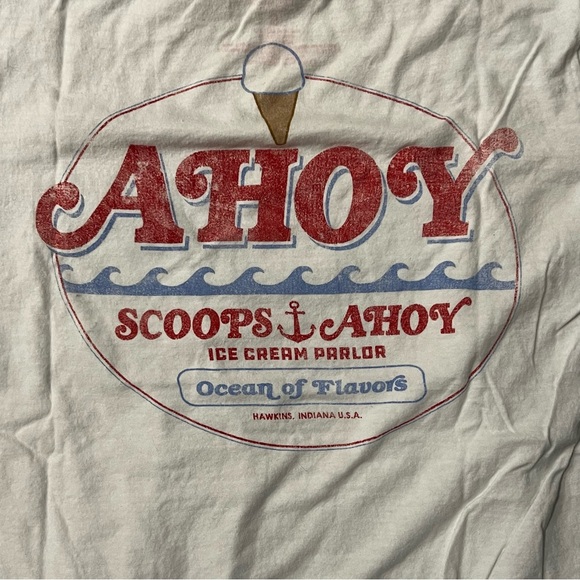 Netflix Stranger Things Ringer Shirt Men's Small Scoops Ahoy in White with Red - Picture 4 of 7